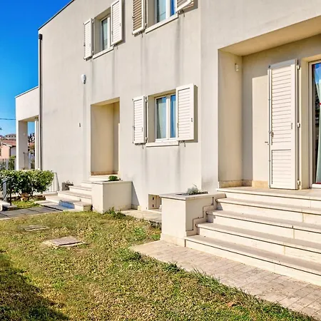 Il Poggino - Modern House פויאנו דלה קיאנה